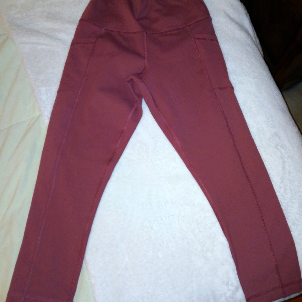 Maroon size small leggings by 90 degrees